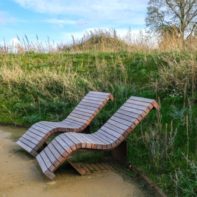 Solid Serif Loungers